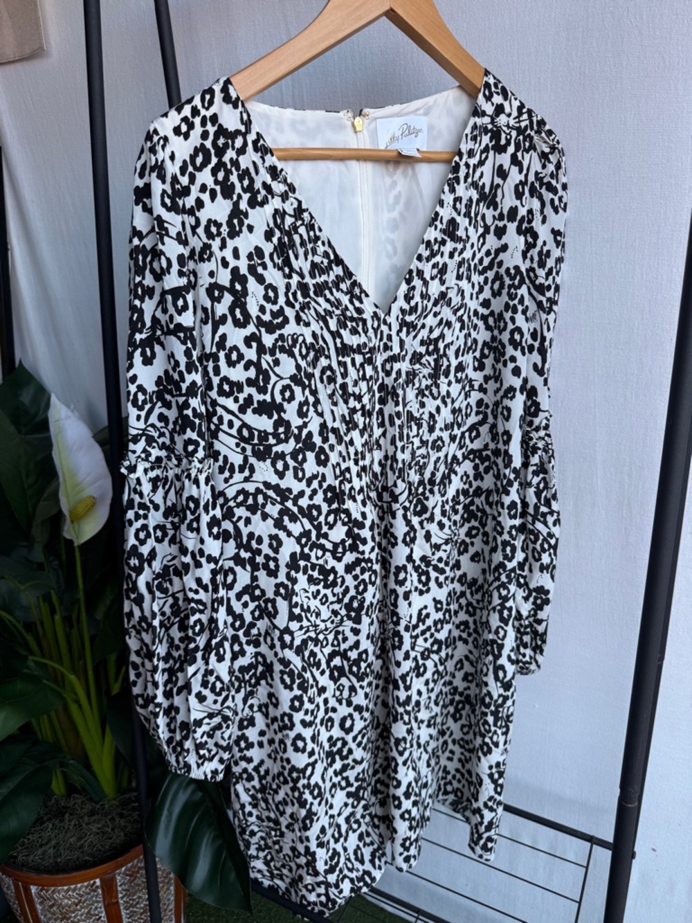 Lilly Pulitzer Black and White Printed Dress with Bubble Sleeves / Size 10